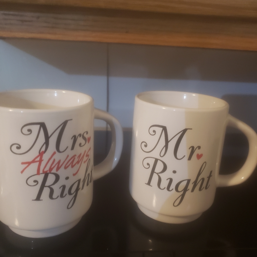 Stackable Mr. Right And Mrs. Always right coffee mugs